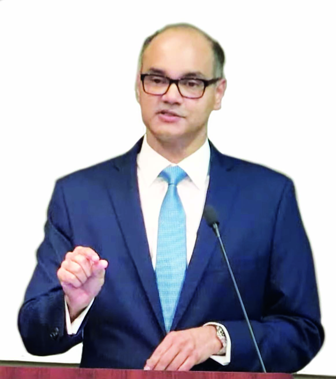 ‘What if we could translate the most durable Dacron repair into a minimally invasive approach?’