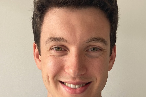 Are we overtreating aortic aneurysms in the elderly?