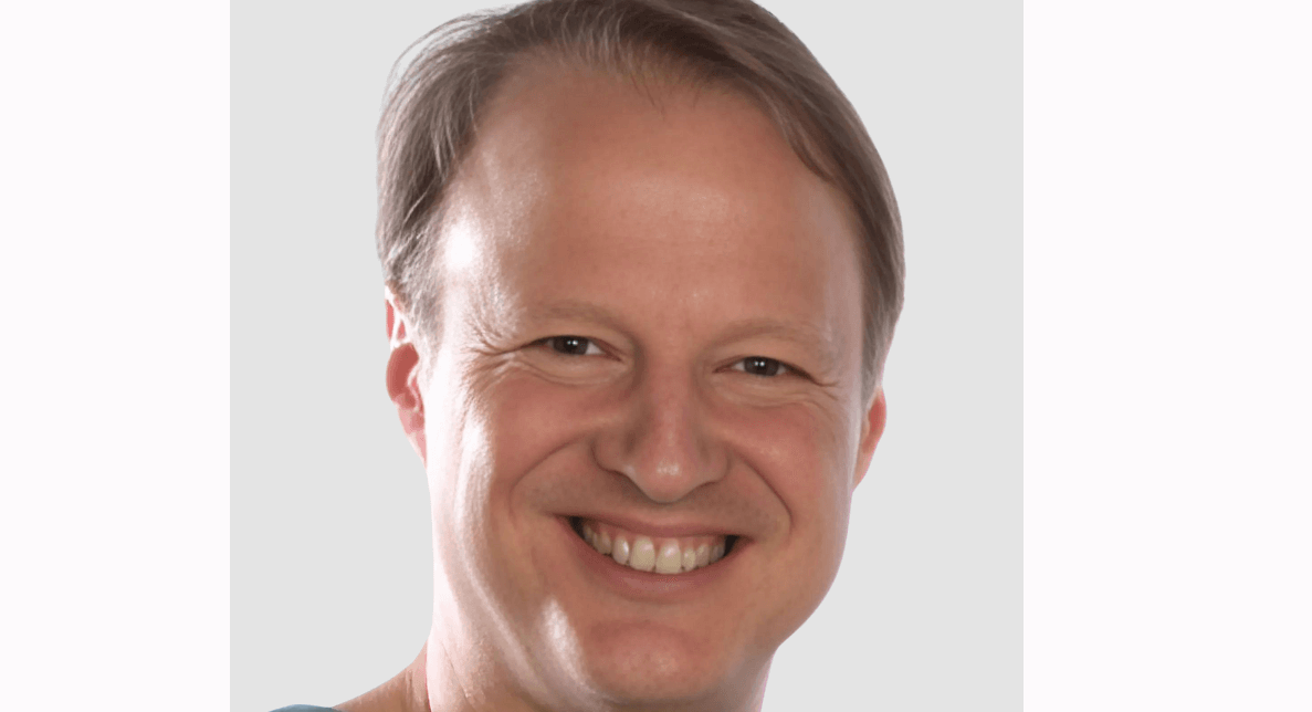 Cook Medical creates custom-made aortic device for fenestrated FET procedure