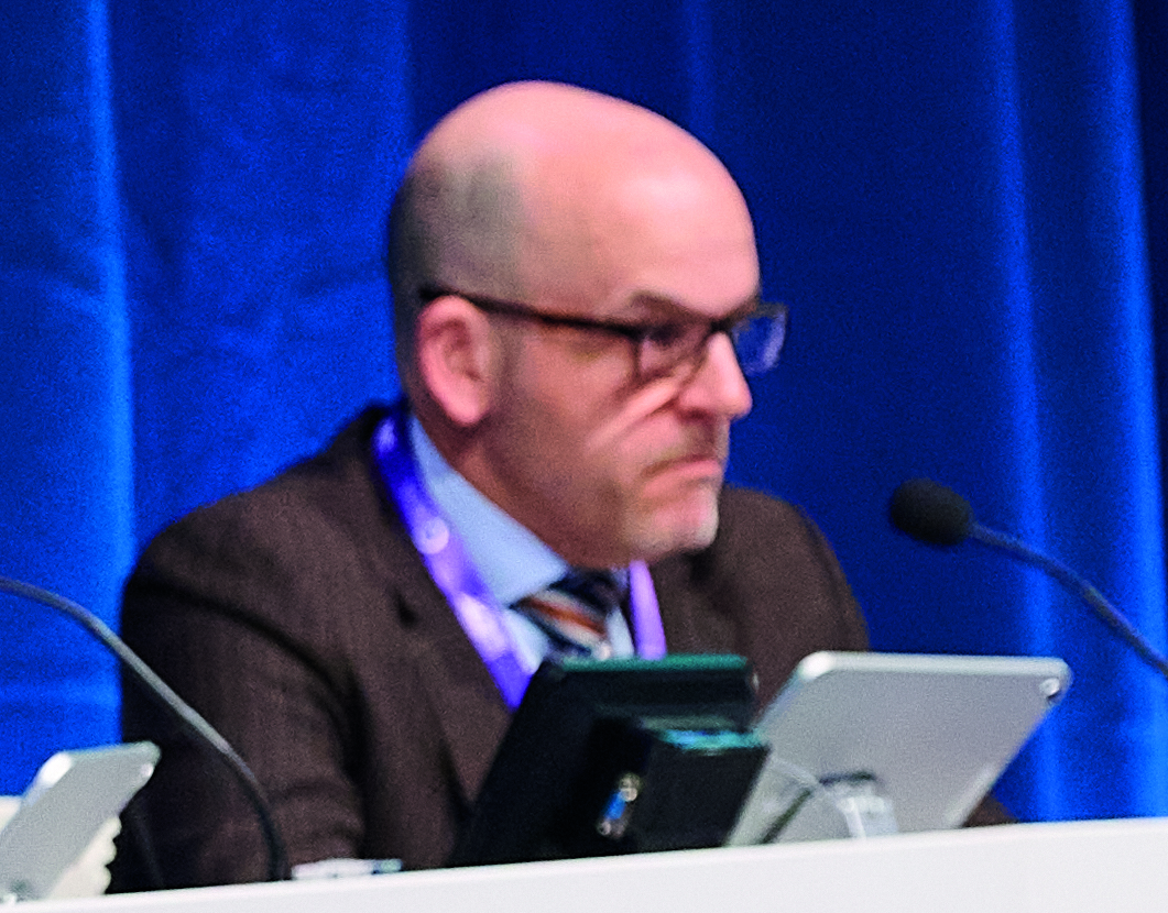 Debate verdict: Carotid endarterectomy maintains its golden hue